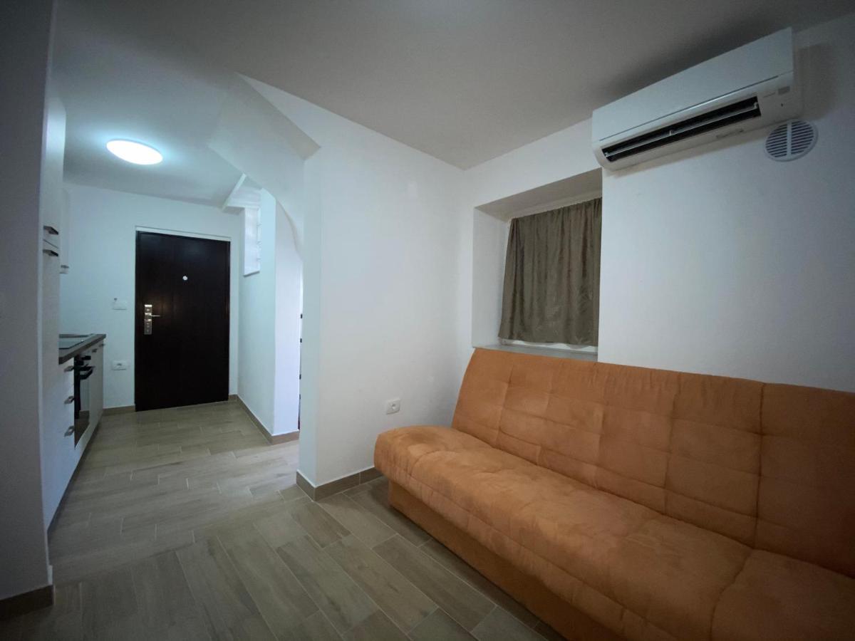 Apartments Lina Копер Экстерьер фото