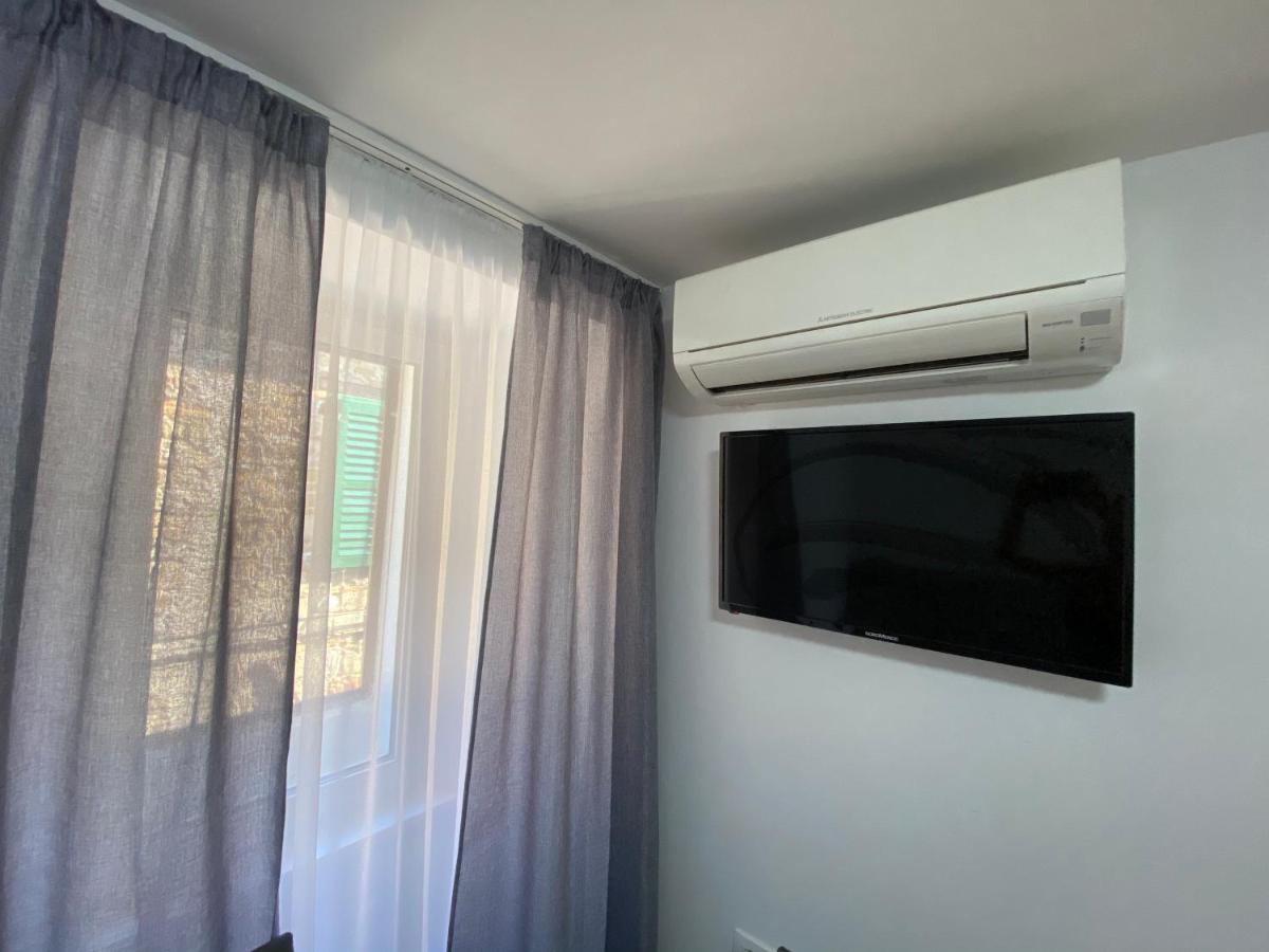 Apartments Lina Копер Экстерьер фото
