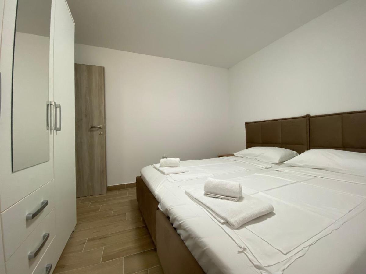 Apartments Lina Копер Экстерьер фото