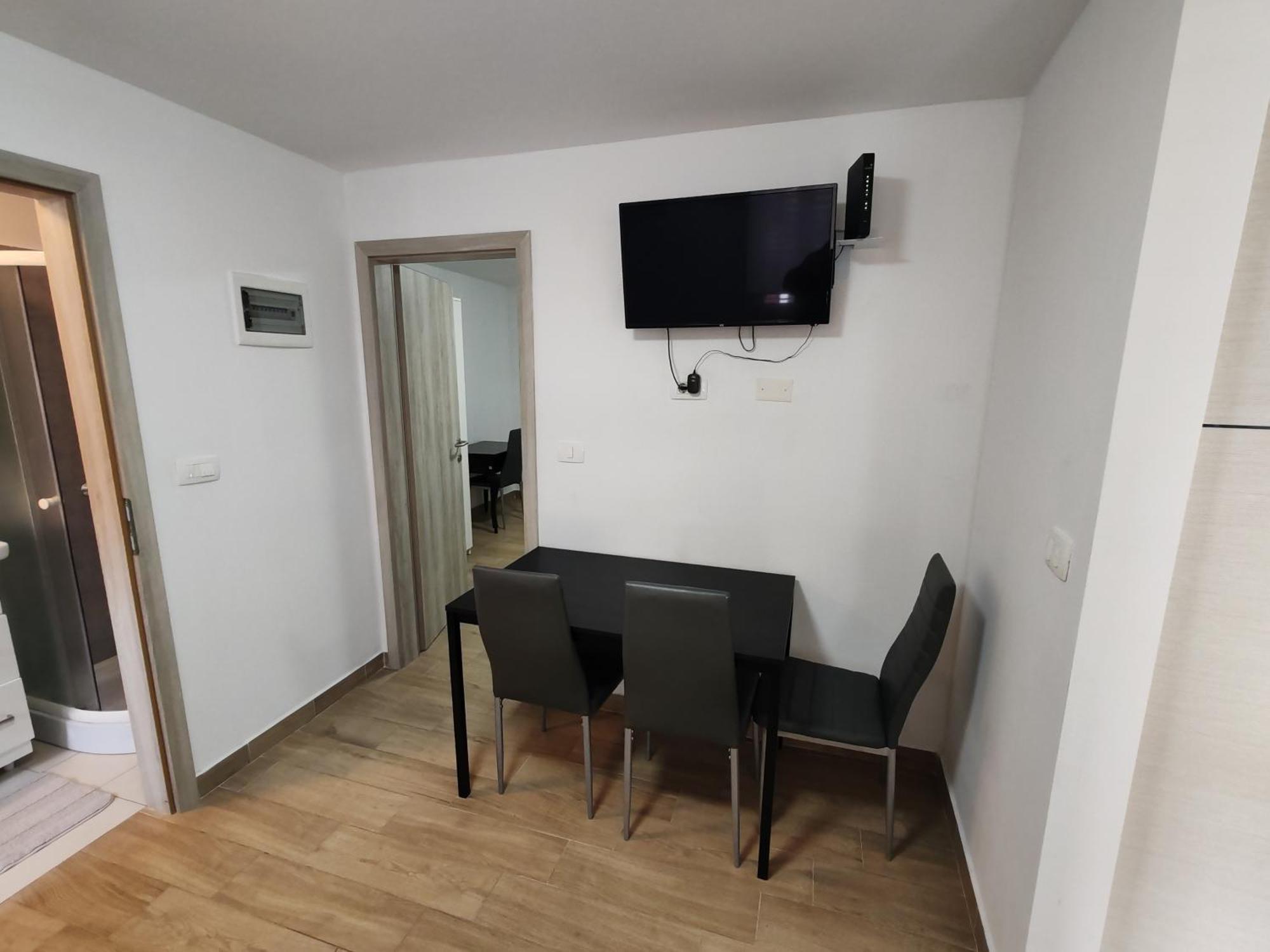 Apartments Lina Копер Экстерьер фото